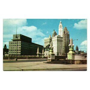 Wacker Drive Plaza Chicago Postcard Tribune Tower Wrigley Building Sun Times